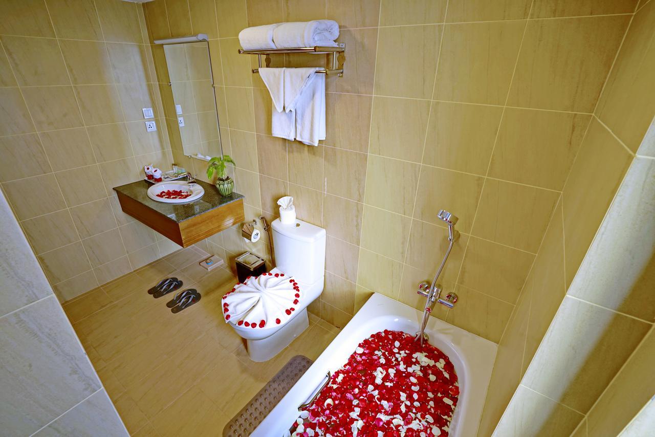 Sanctuary Hotel Mandalaj Kültér fotó