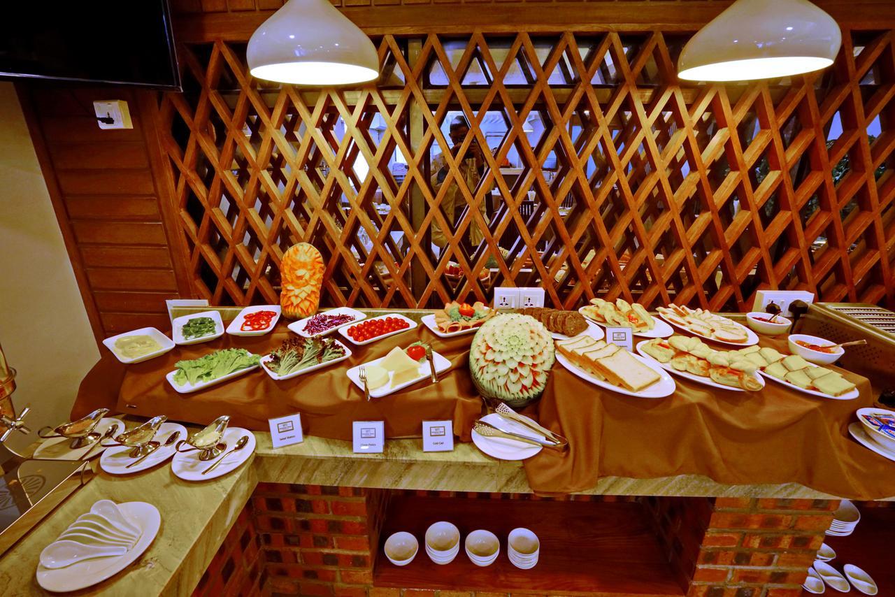 Sanctuary Hotel Mandalaj Kültér fotó