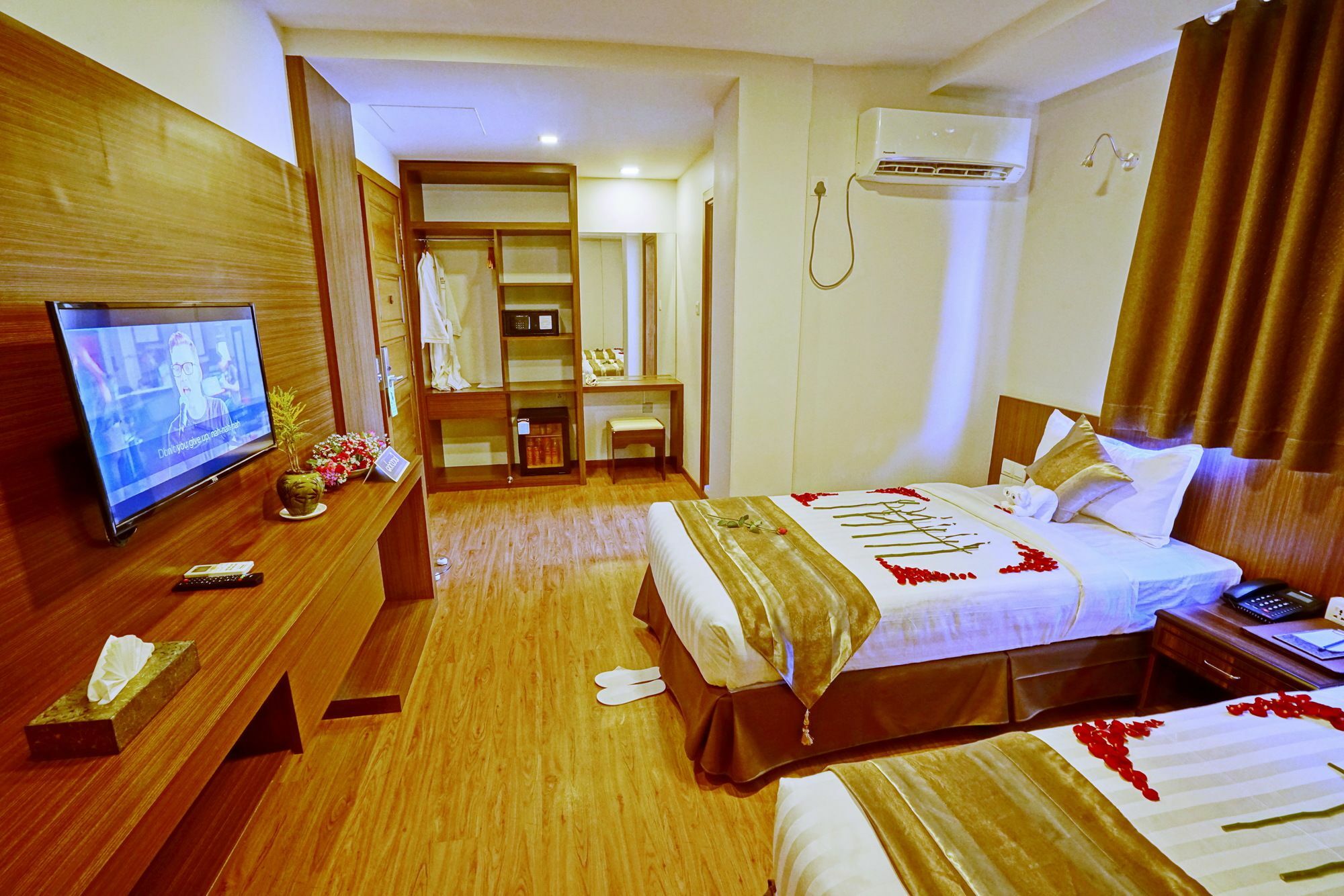 Sanctuary Hotel Mandalaj Kültér fotó